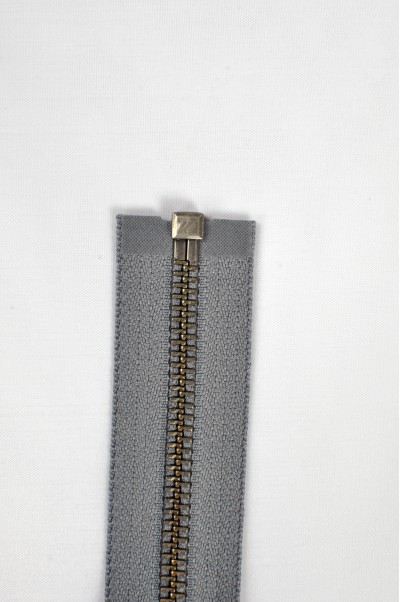 ZIP061 5號拉鏈 單頭拉鏈款式  紅古銅牙拉鏈  開尾拉鏈款式  不設單獨拉鍊訂購 後面照